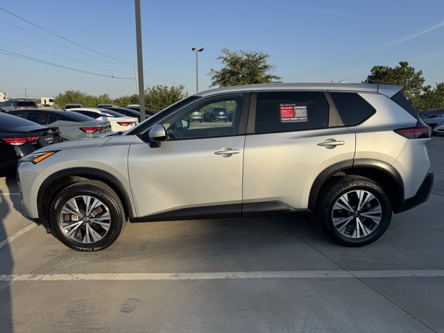 2023 Nissan Rogue SV photo 7