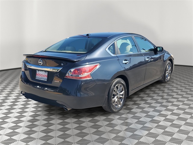 Used 2015 Nissan Altima S with VIN 1N4AL3AP0FC572398 for sale in St. Augustine, FL