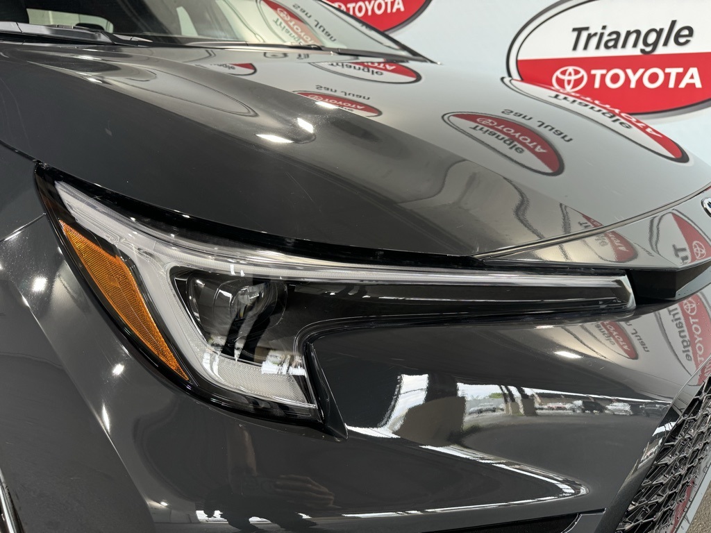 Thumbnail: 2025 Toyota Corolla - 10