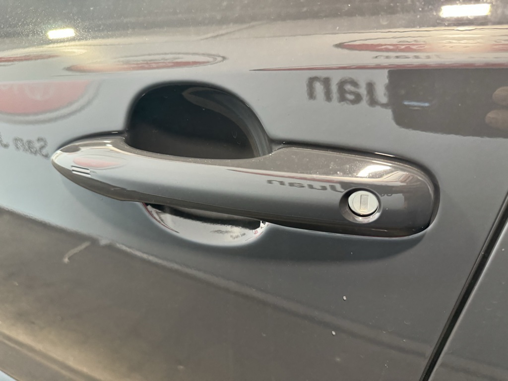 Thumbnail: 2025 Toyota Corolla - 15