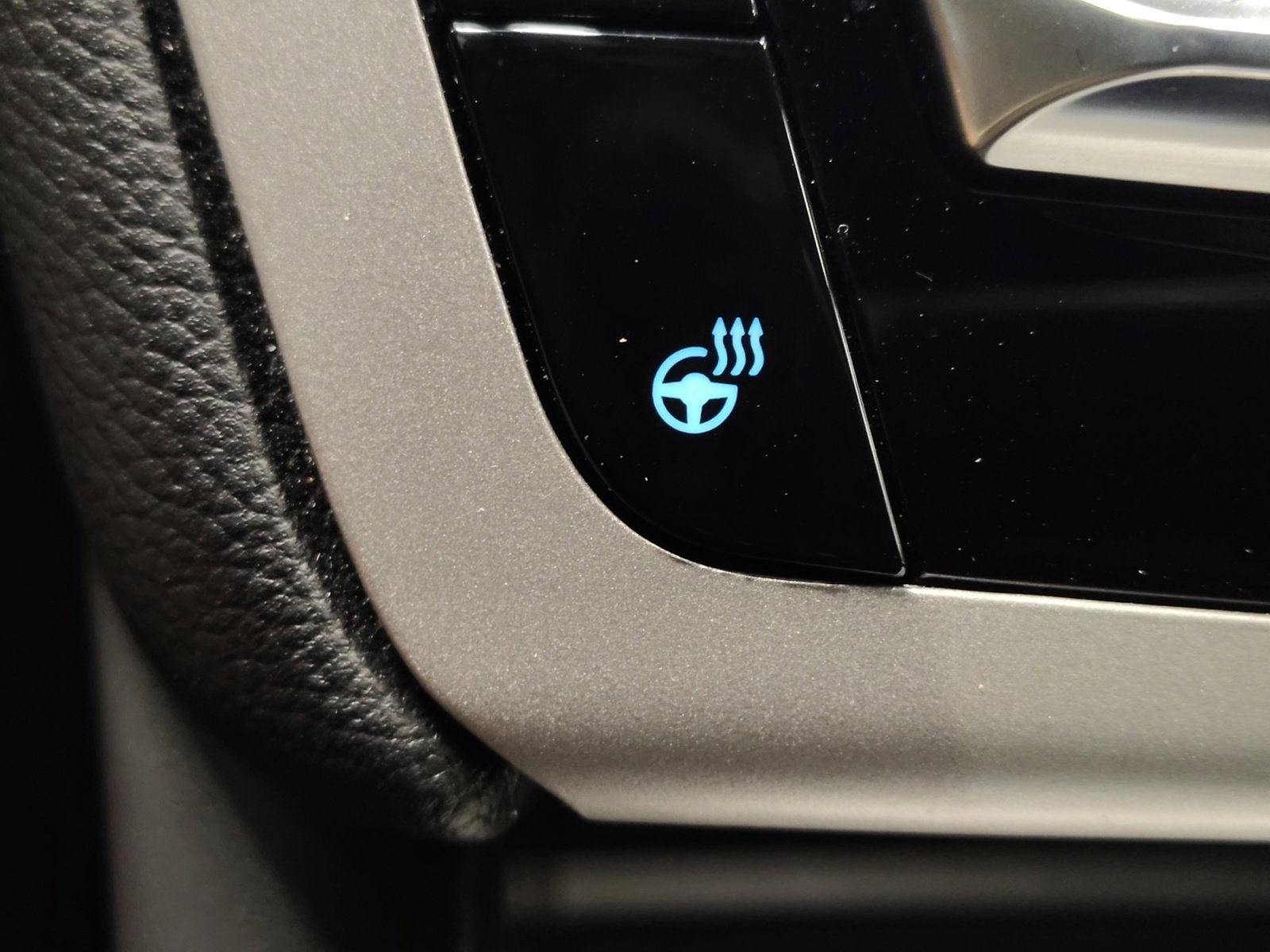 Used Car 2024 Ford Explorer  Xlt For Sale Under $35,000 In San Antonio, Texas