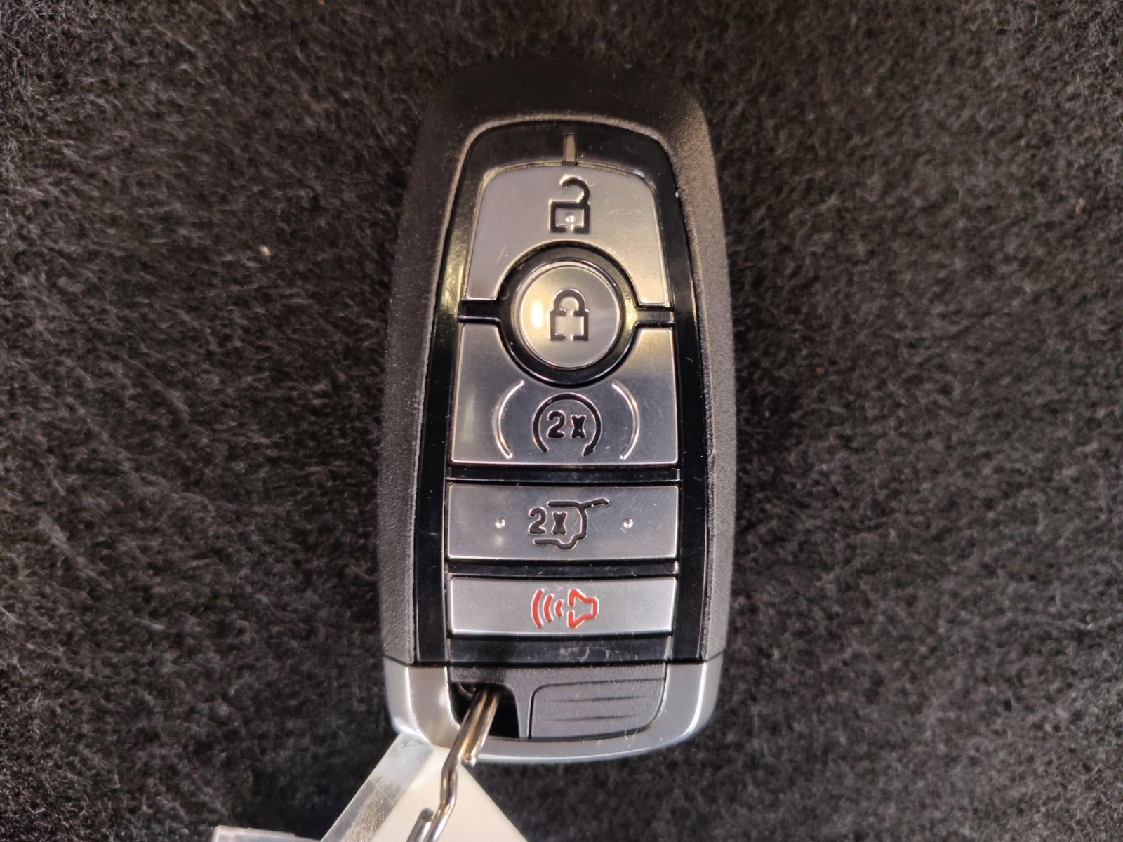 Used Car 2024 Ford Explorer  Xlt For Sale Under $35,000 In San Antonio, Texas