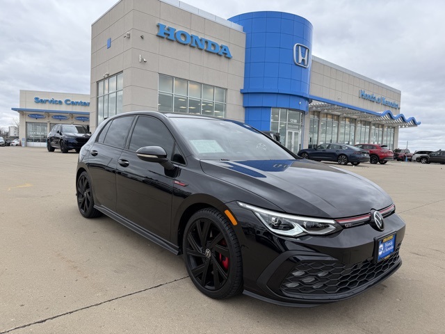 2023 Volkswagen Golf GTI 2.0T SE FWD