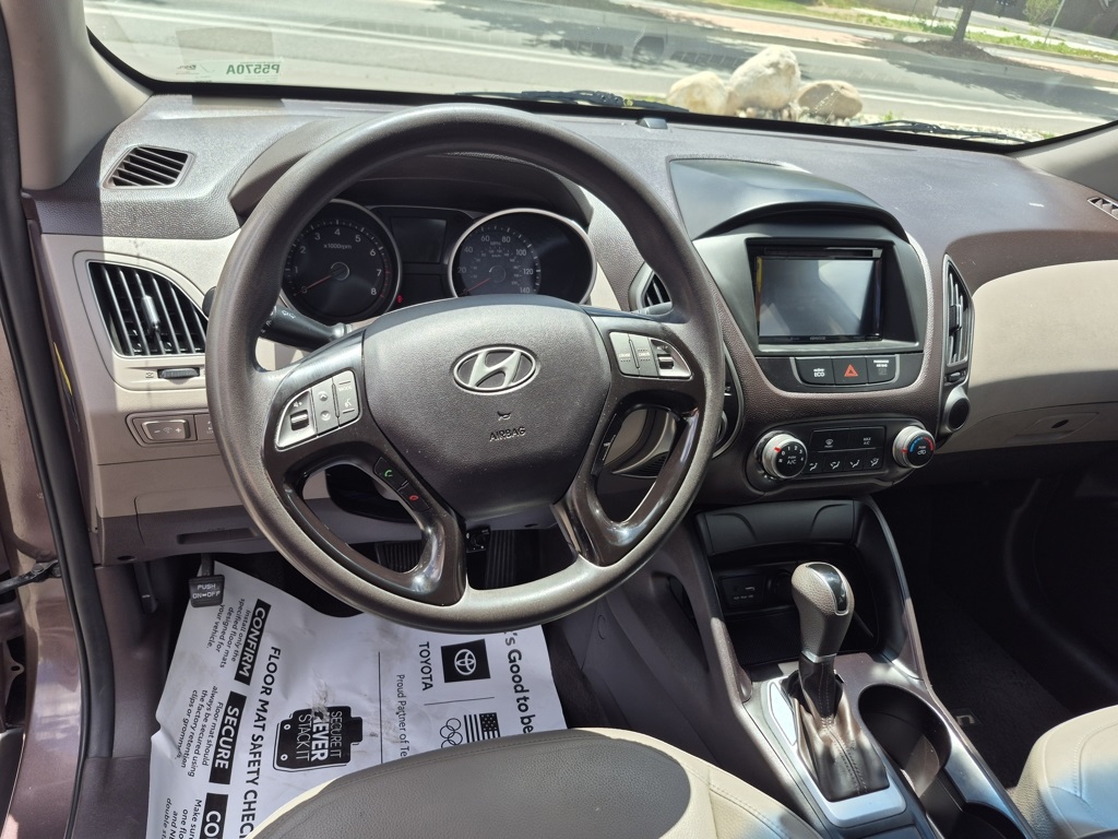 2015 Hyundai Tucson GLS photo 16