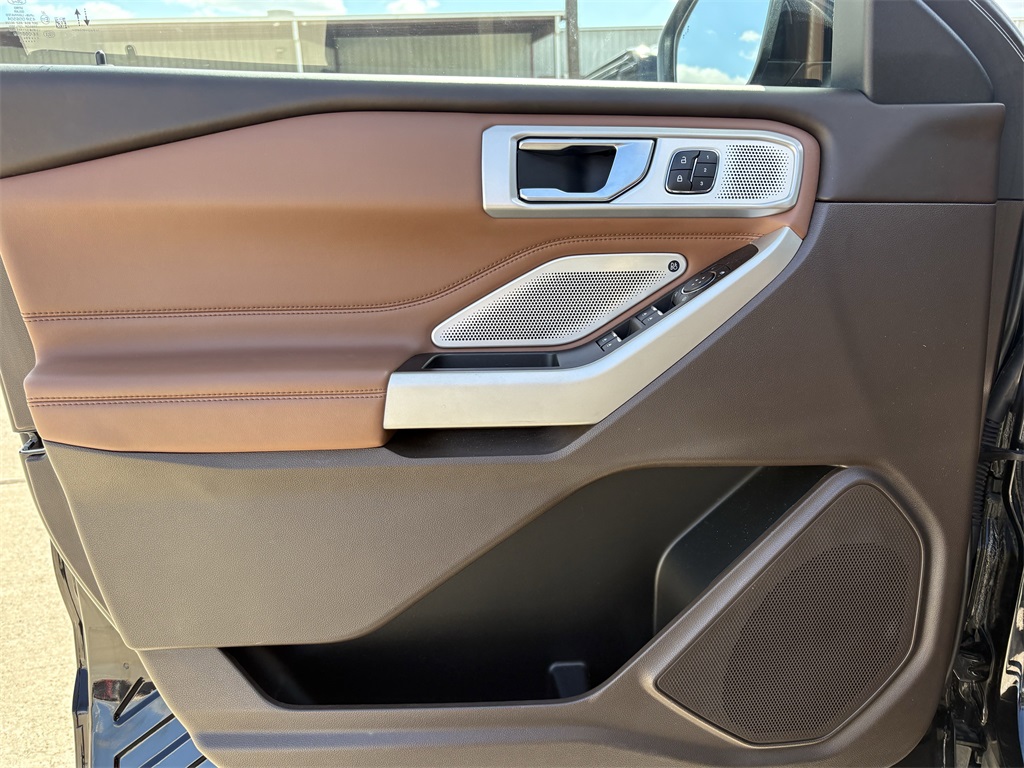 2024 Ford Explorer King Ranch - 9