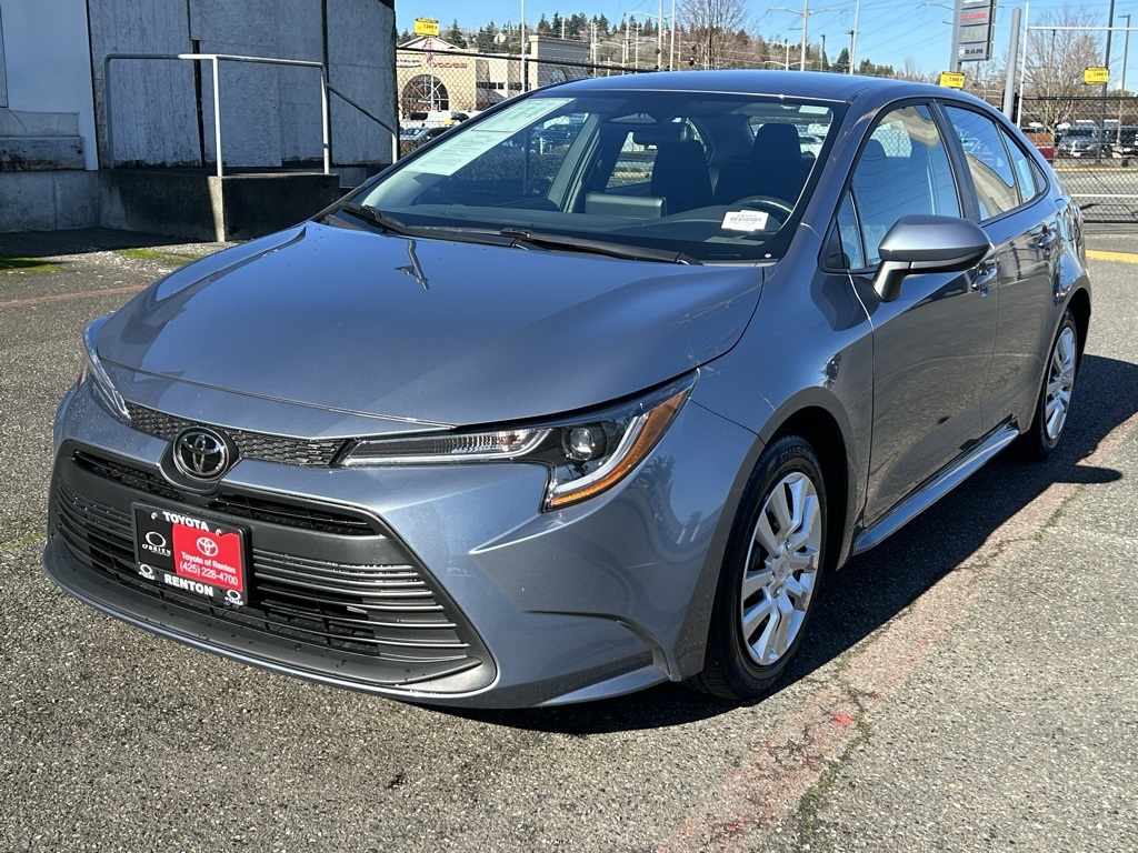 2025 Toyota Corolla LE FWD