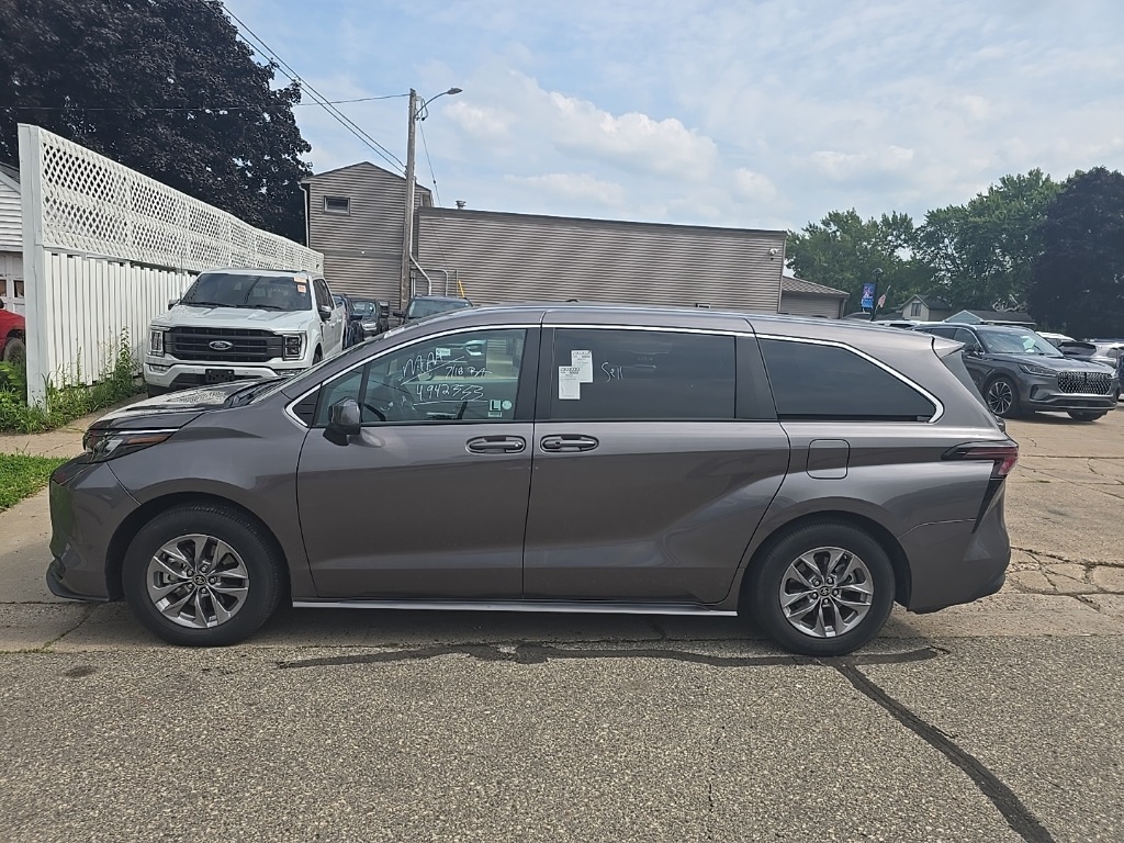 2024 Toyota Sienna