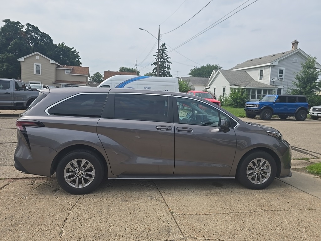 2024 Toyota Sienna