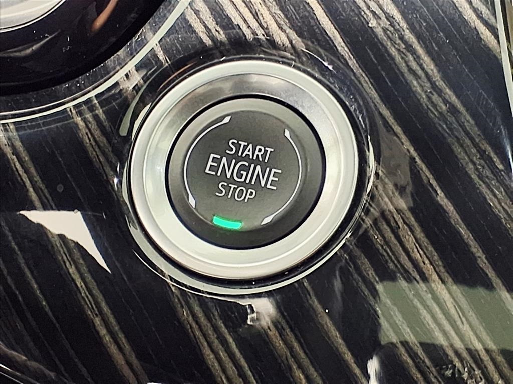 2025 Cadillac XT6 Premium Luxury - 10