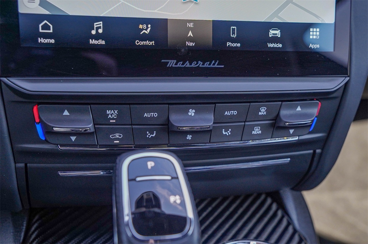 Used Car 2022 Maserati Quattroporte  Modena Q4 For Sale Under $60,000 In Austin, Texas