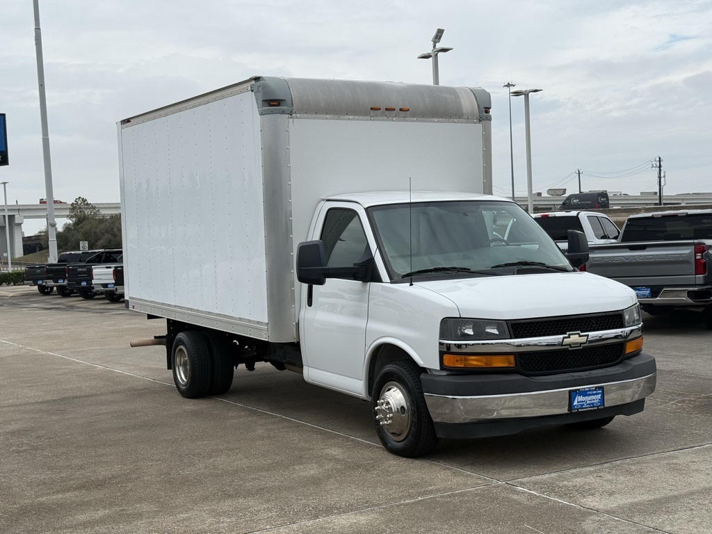 2017 Chevrolet Express 3500 Work Van - 4
