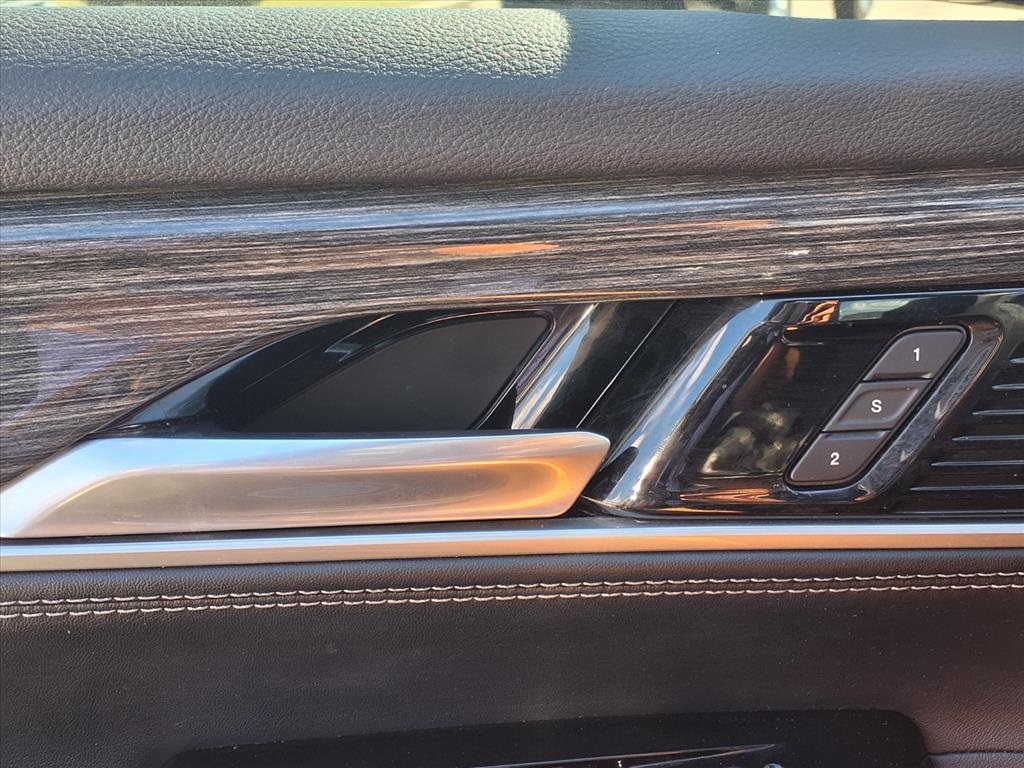 2022 Jeep Wagoneer Series II Gray at Community Kia