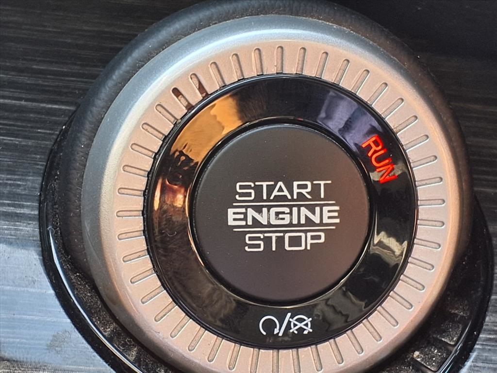 2022 Jeep Wagoneer Series II Gray at Community Kia