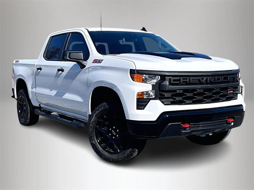 2026 Chevrolet Silverado 1500 Custom Trail Boss Crew Cab 4WD