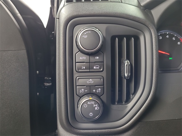 2025 – Chevrolet – Silverado 1500