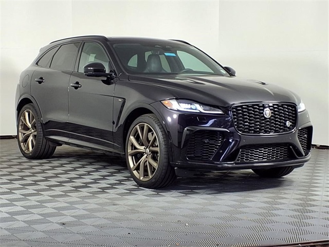 2023 Jaguar F-Pace SVR's photo