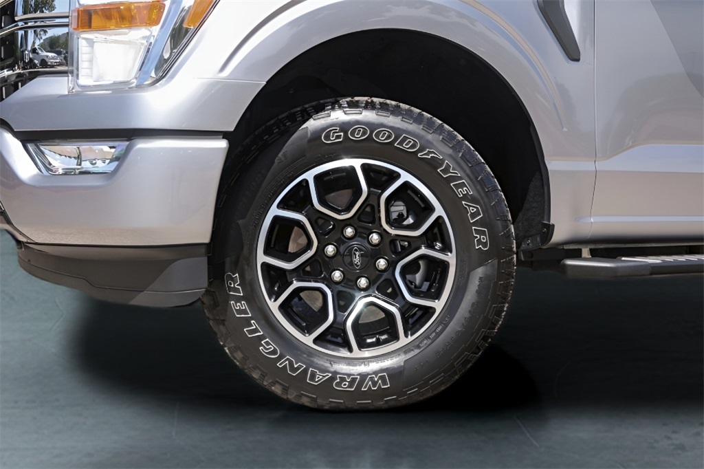 Used Car 2021 Ford F-150  Xlt For Sale Under $40,000 In Austin, Texas