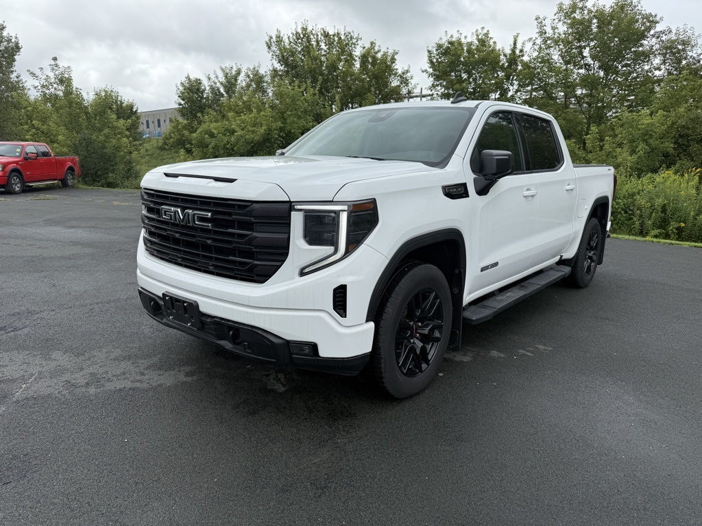 Used 2023 GMC Sierra 1500 Elevation with VIN 1GTUUCED1PZ140499 for sale in Zumbrota, Minnesota