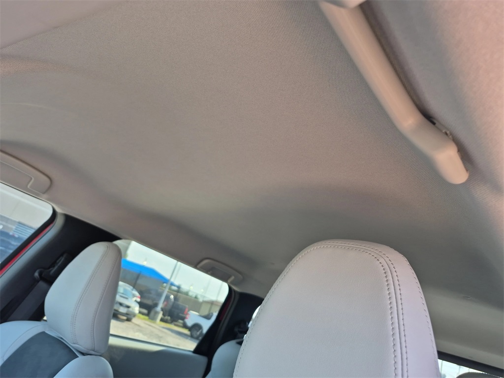 2025 Mitsubishi Outlander SE - 10