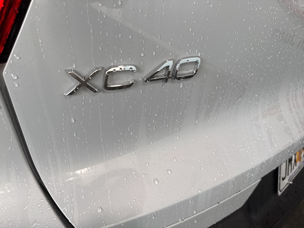 Thumbnail: 2020 Volvo XC40 - 13