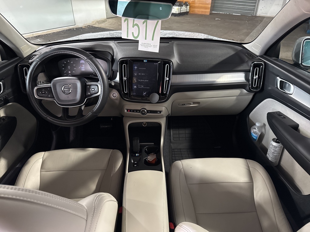 Thumbnail: 2020 Volvo XC40 - 23