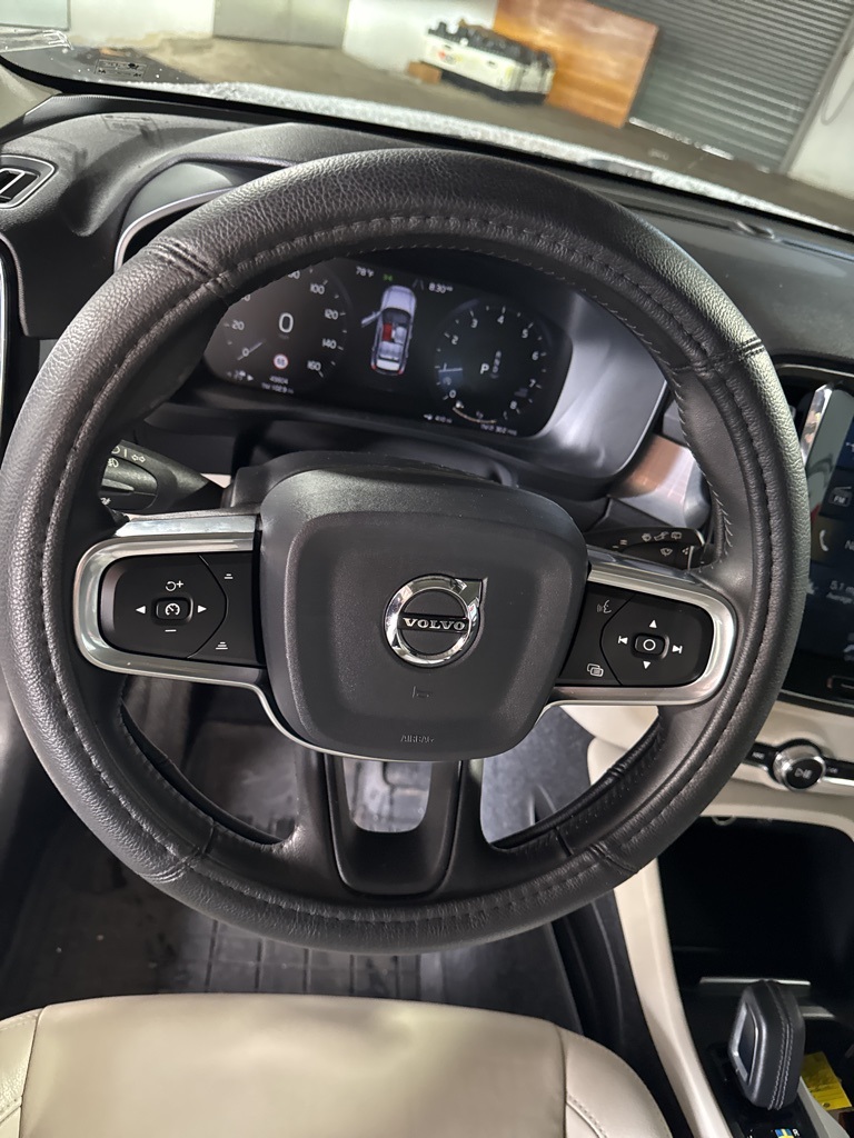 Thumbnail: 2020 Volvo XC40 - 29