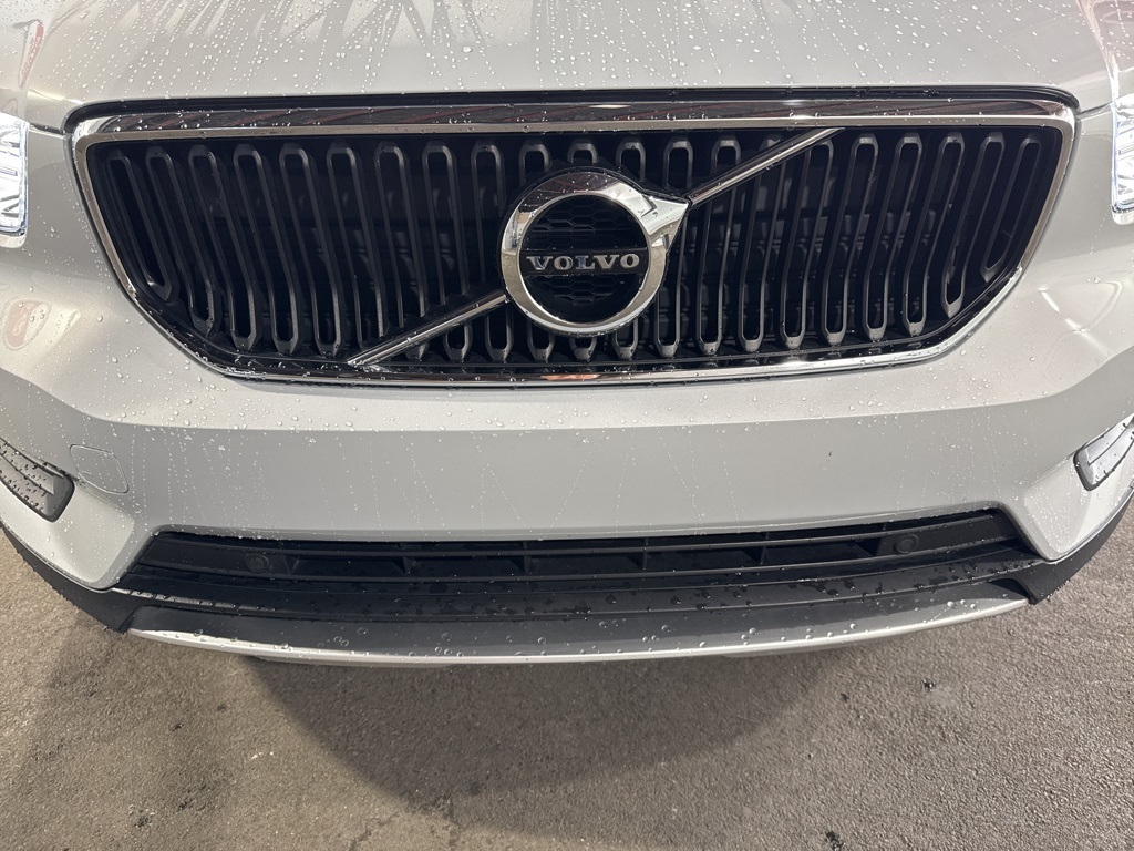 Thumbnail: 2020 Volvo XC40 - 3