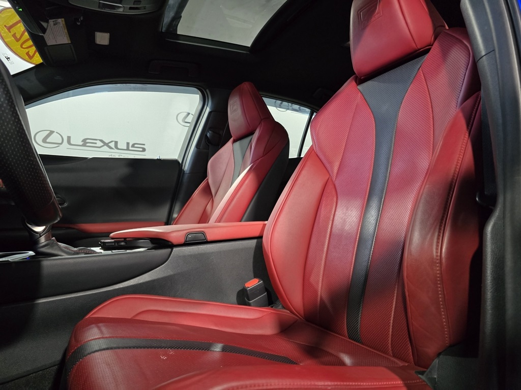 Thumbnail: 2021 Lexus UX - 15