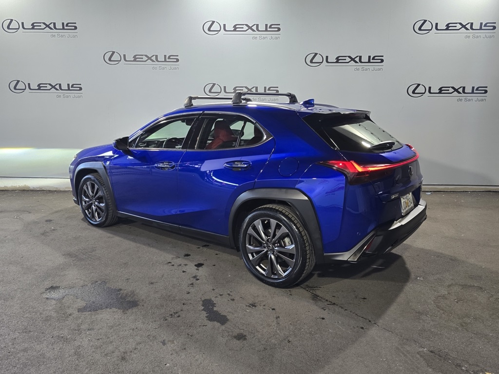 Thumbnail: 2021 Lexus UX - 8