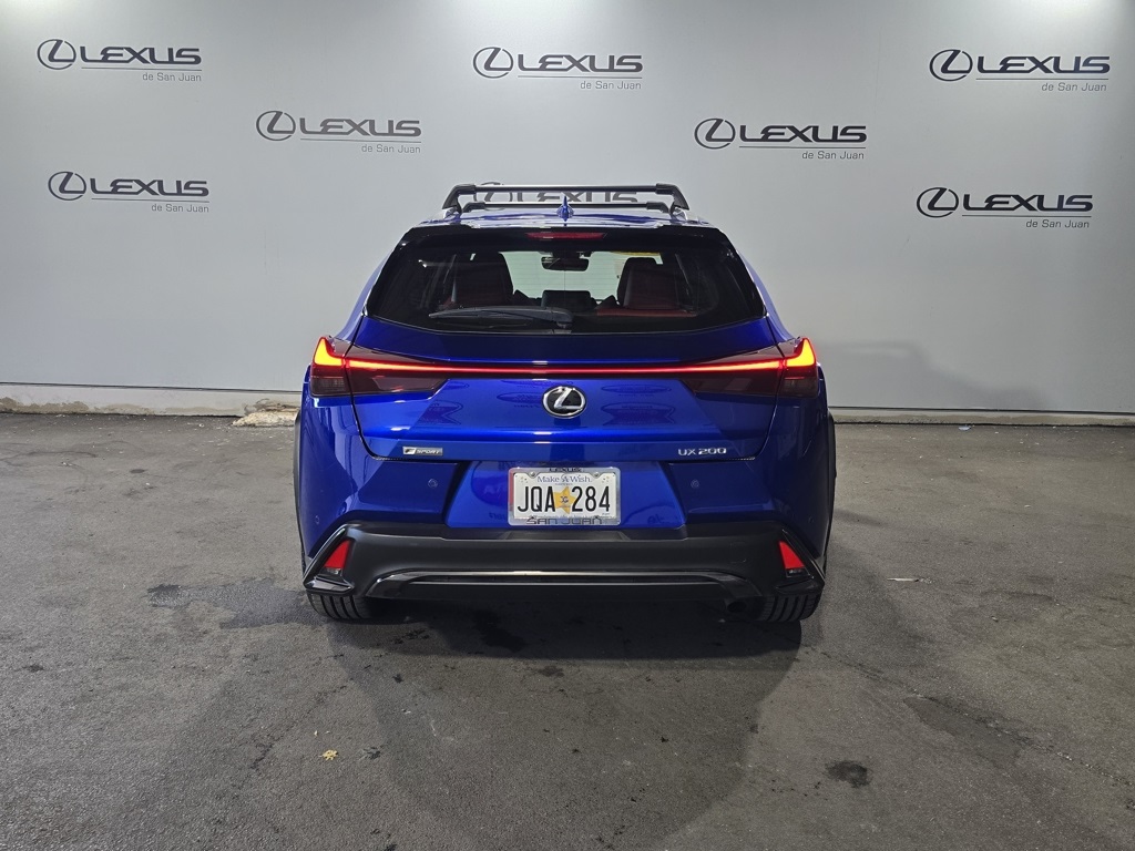 Thumbnail: 2021 Lexus UX - 9