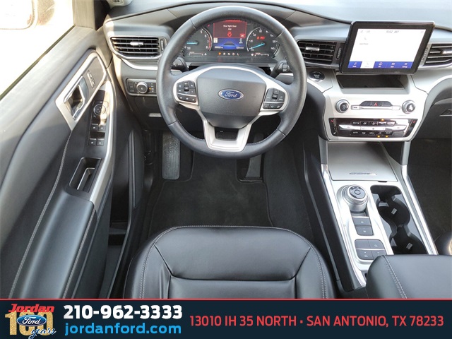 Used Car 2022 Ford Explorer  Xlt For Sale Under $30,000 In San Antonio, Texas