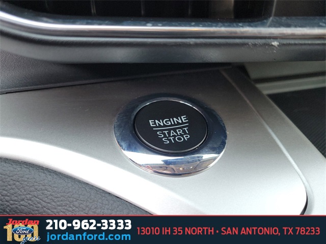 Used Car 2022 Ford Explorer  Xlt For Sale Under $30,000 In San Antonio, Texas