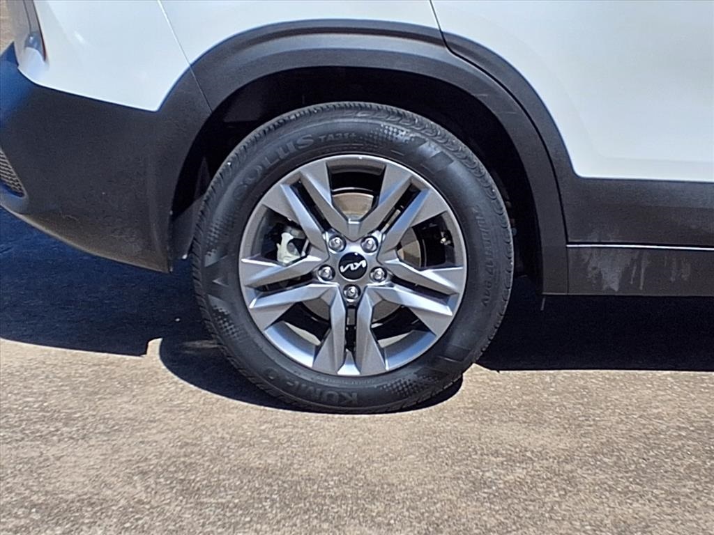 2023 Kia Seltos LX White at Bayshore Chrysler Jeep Dodge Ram