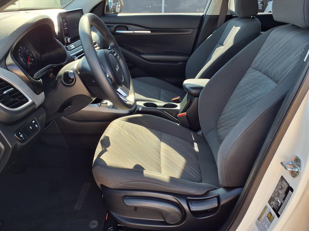 2023 Kia Seltos LX White at Bayshore Chrysler Jeep Dodge Ram