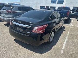 Used 2013 Nissan Altima Sedan SV with VIN 1N4AL3AP1DN483635 for sale in Henderson, NV