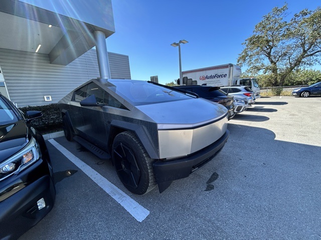 2024 Tesla Cybertruck Crew Cab AWD
