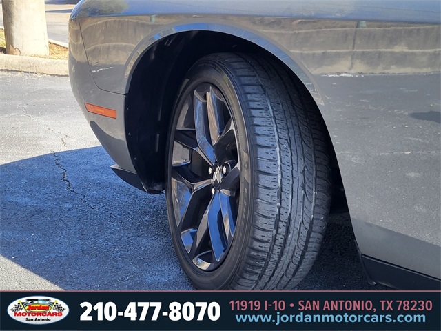 Used Car 2023 Dodge Challenger  Sxt For Sale Under $25,000 In San Antonio, Texas