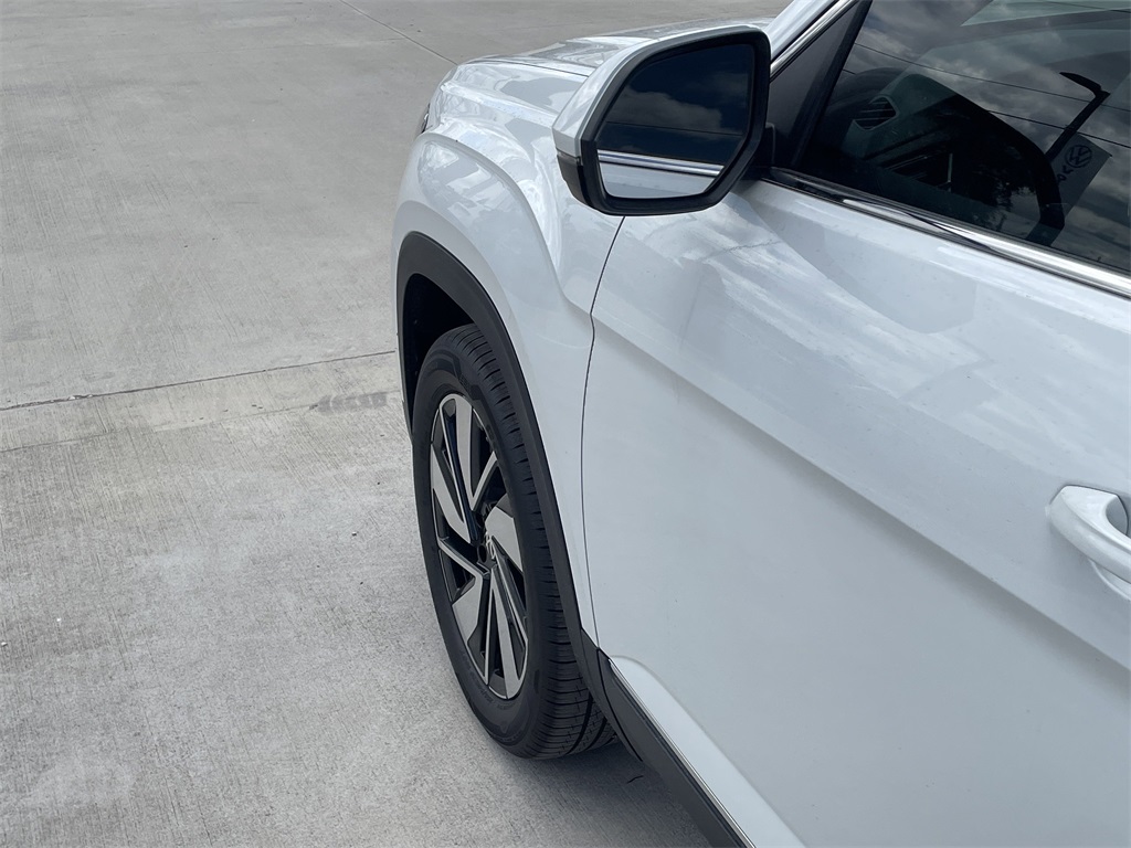 2025 Volkswagen Atlas 2.0T SEL - 9