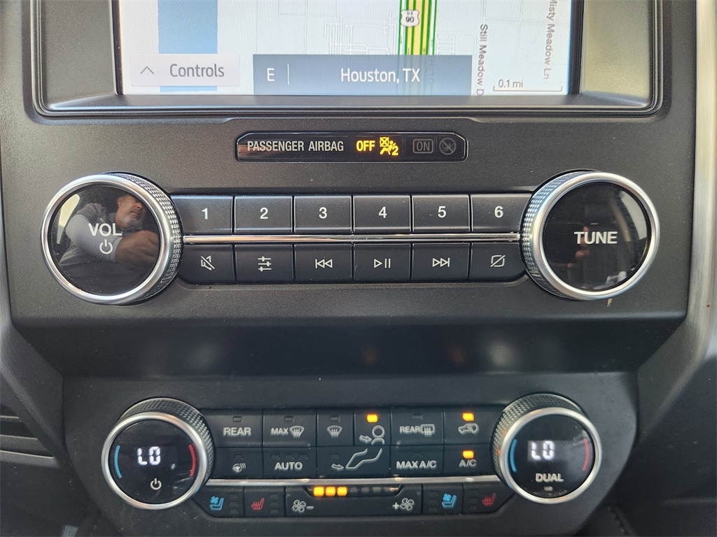 2020 Ford Expedition Platinum Black at Bravo Nissan