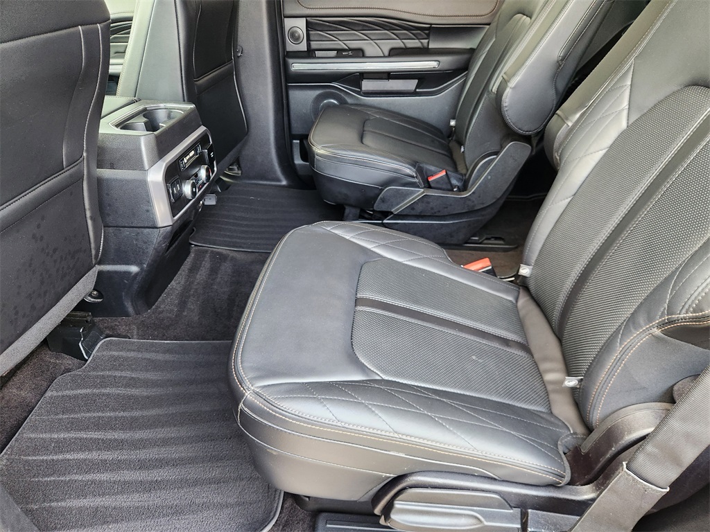 2020 Ford Expedition Platinum Black at Bravo Nissan