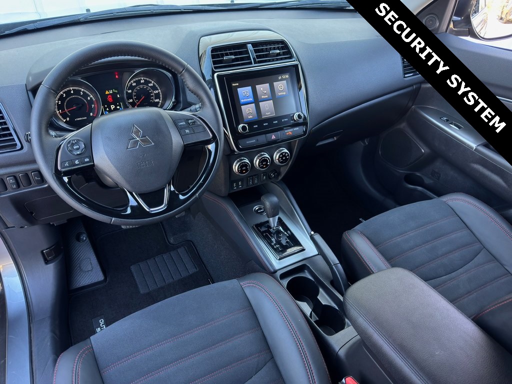 2023 Mitsubishi Outlander Sport 2.0 ES - 1