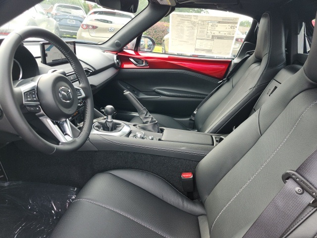 2025 Mazda MX-5 Miata RF Grand Touring - 11