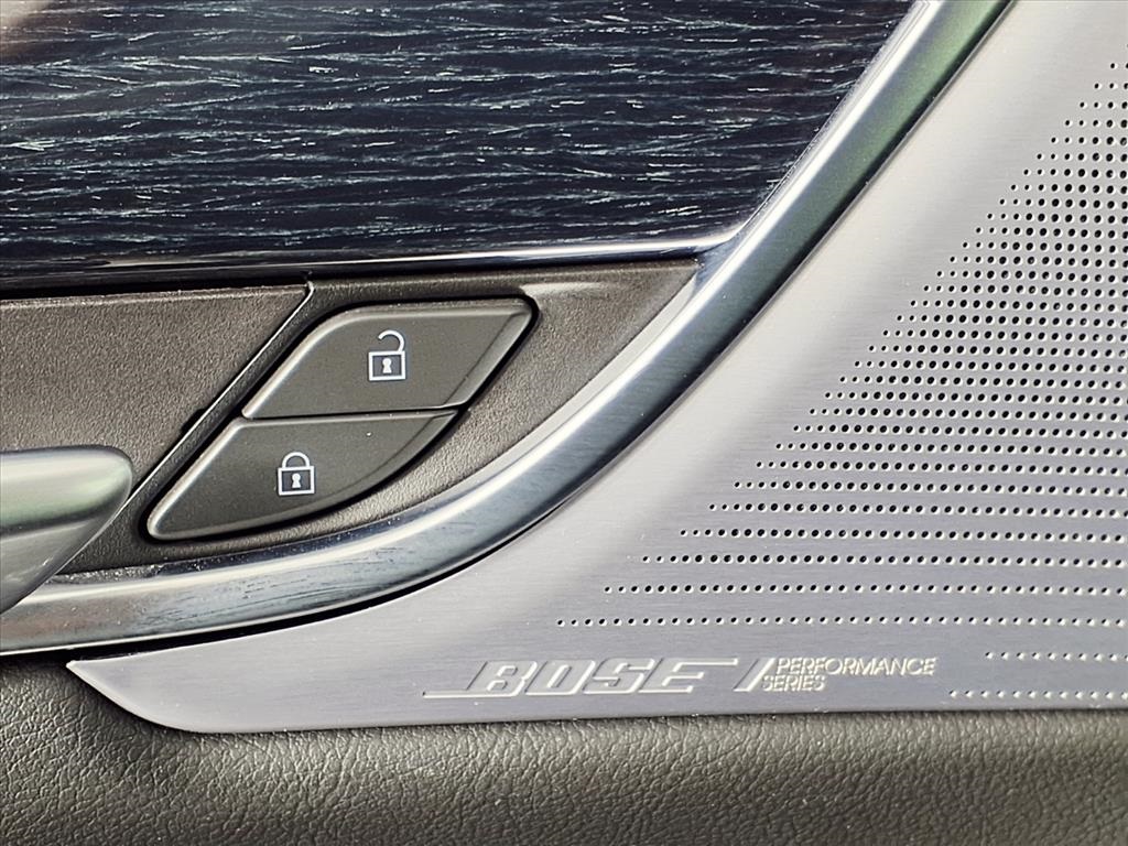 2025 Cadillac XT5 Premium Luxury - 9