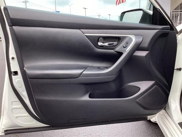 Used Car 2017 Nissan Altima  2.5 S For Sale Under $15,000 In San Antonio, Texas