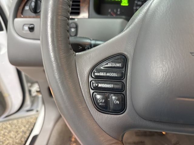 2002 Lincoln Town Car Signature photo 14