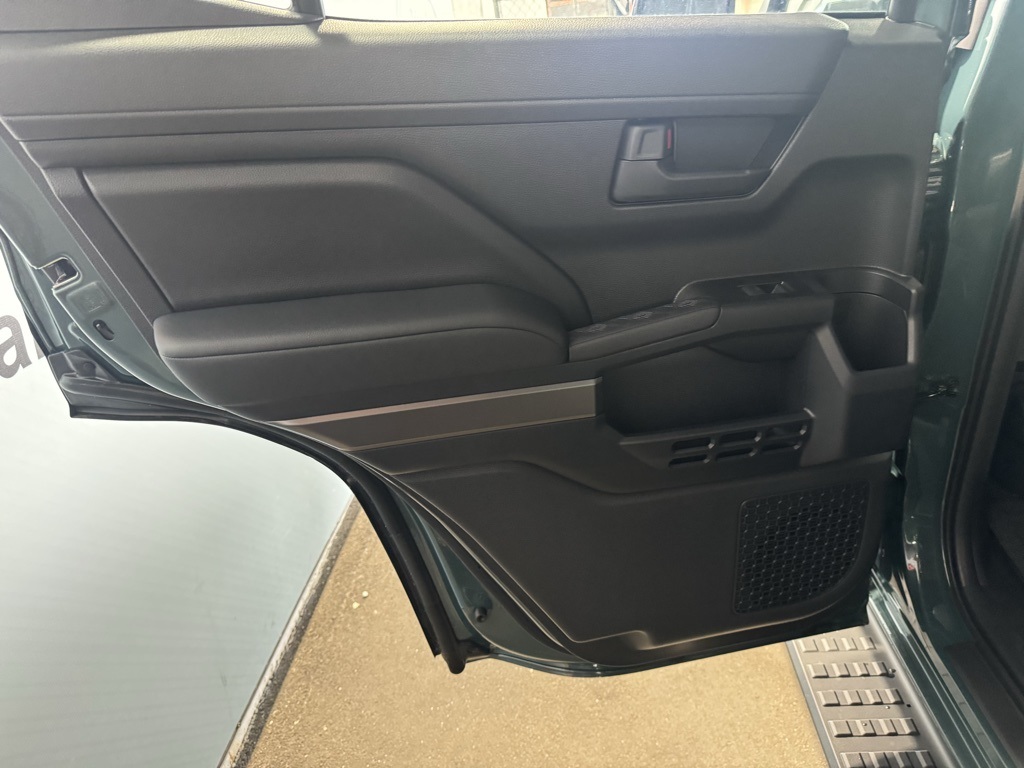 Thumbnail: 2025 Toyota 4Runner - 26