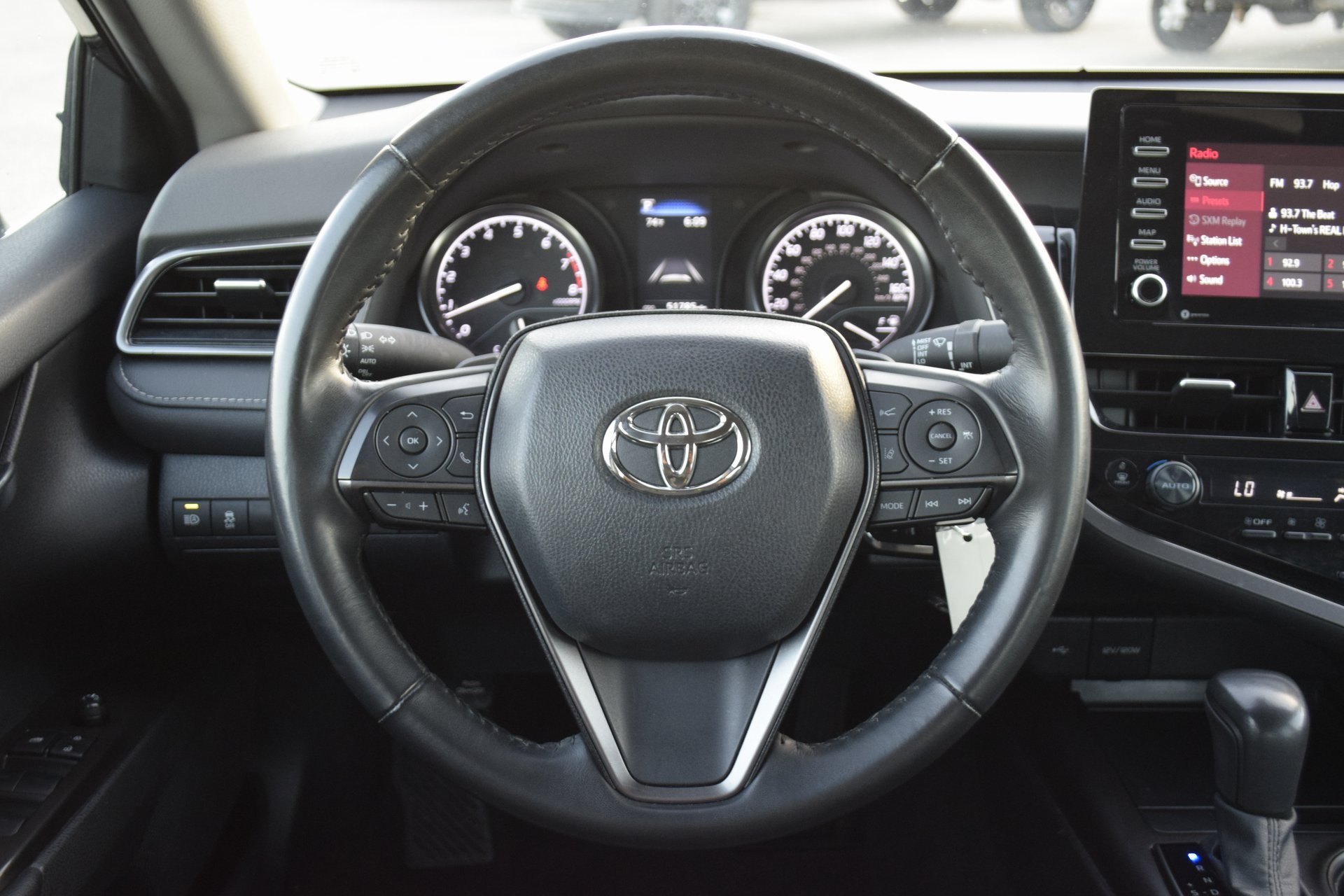 2024 Toyota Camry SE - 10