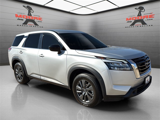 2023 Nissan Pathfinder S FWD