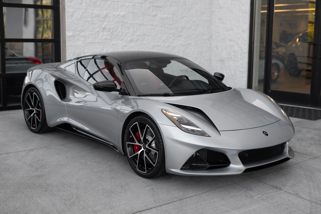2025 Lotus Emira Base photo 4