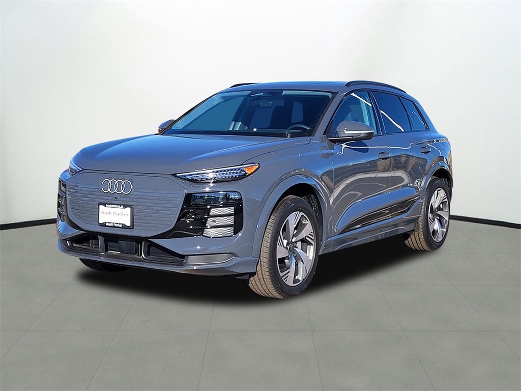 2025 Audi Q6 e-tron quattro Premium Plus